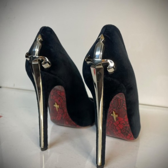 Cesare Paciotti Black and Silver Heels - Picture 1 of 5